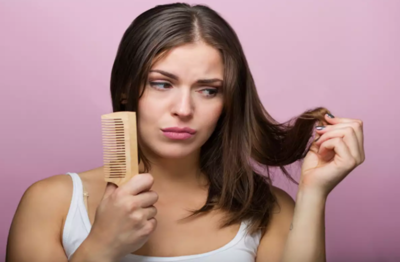 मेथी-एलोवेरा के पेस्ट का एेसे करें इस्तेमाल, नहीं झड़ेंगे बाल, जानें अन्य नुस्खे