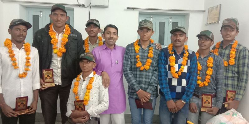 पहली बार बॉर्डर पर जाने वाले इन सैनिकों का जनता ने किया यों सम्मान