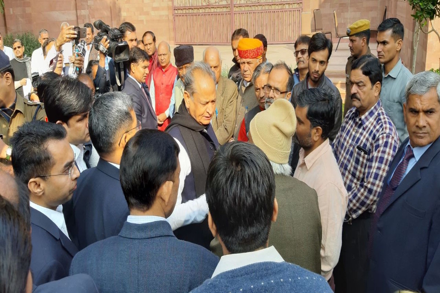 bhopalgarh girl requested CM ashok gehlot to save her from eve teasing
