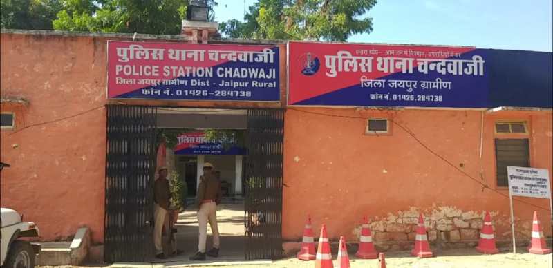 नेशनल हाईवे पर पुलिस जीप के अनियंत्रित ट्रक ने टक्कर मारी, जीप पलटी, एएसआई समेत तीन कांस्टेबल व दो होमगार्ड के जवान घायल,,नेशनल हाईवे पर पुलिस जीप के अनियंत्रित ट्रक ने टक्कर मारी, जीप पलटी, एएसआई समेत तीन कांस्टेबल व दो होमगार्ड के जवान घायल