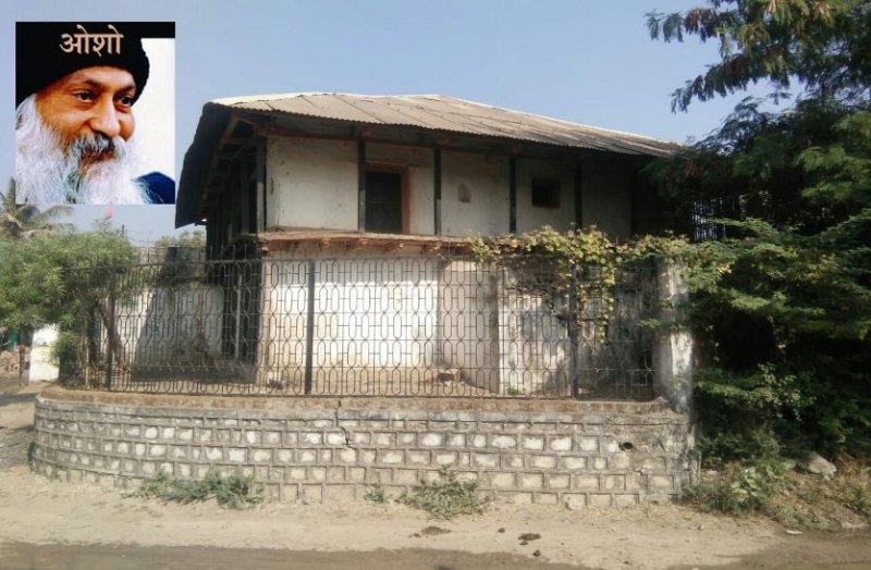 ओशो का जन्म स्थान पर देश-विदेश से आए अनुयायी, केक काटकर मनाया जन्मदिन