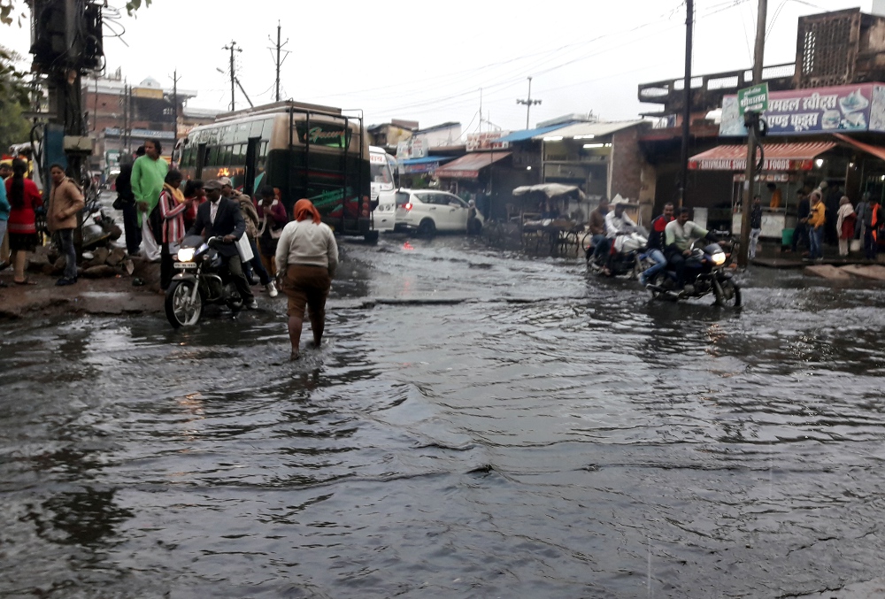One hour rains in Satna: winter increase heavy rainfall in satna