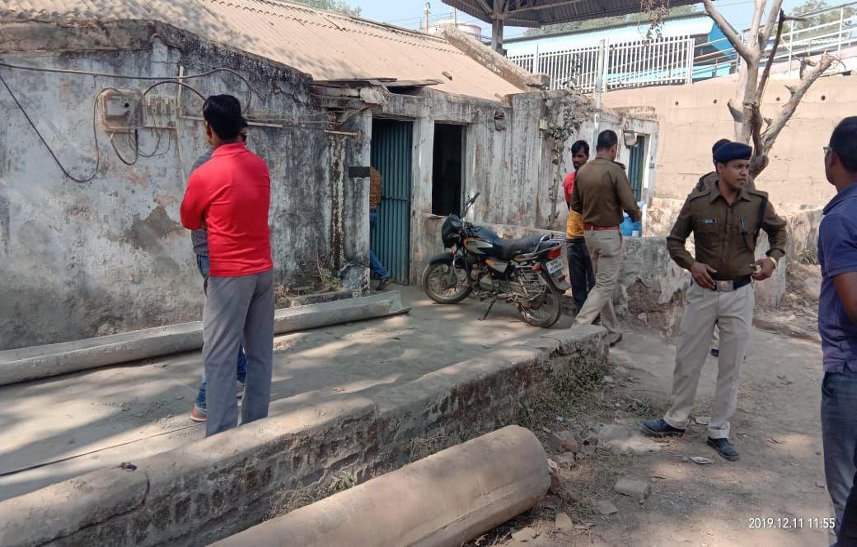 Railway action: आरपीएफ ने रेलवे कॉलोनी के चार मकान में मारा छापा, मिला यह सामान