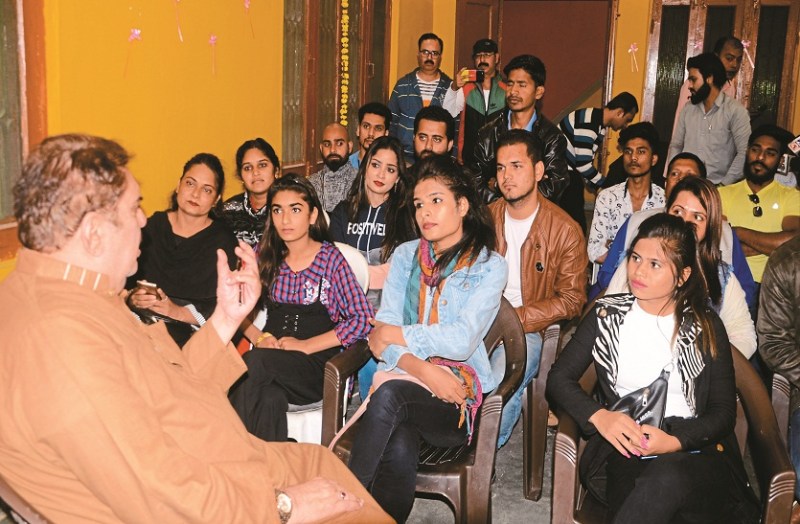 ऐतिहासिक पृष्ठभूमि पर बनने वाले धारावाहिकों में गहरे शोध की कमी : रजा मुरीद