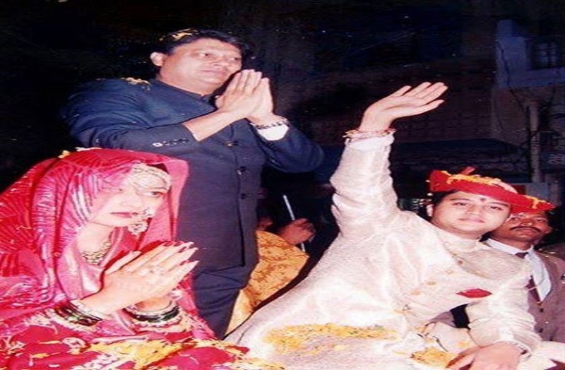 पहली नजर में दिल में उतर गईं थीं राजकुमारी प्रियदर्शिनी राजे, फिर 26 साल पहले ऐसे हुई शादी...