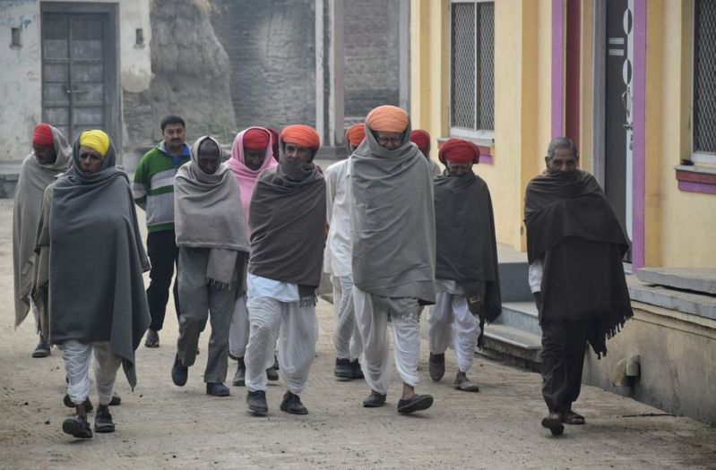 बूंदाबांदी से चली शीतलहर, कांपे हाड़