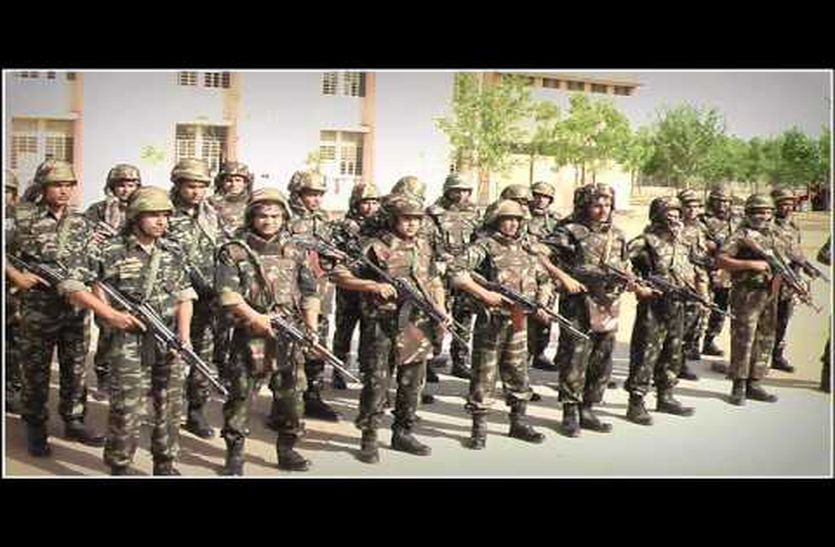 Security: अचानक हथियार लेकर पहुंचे कमांडो, लोगों के उड़ गए होश