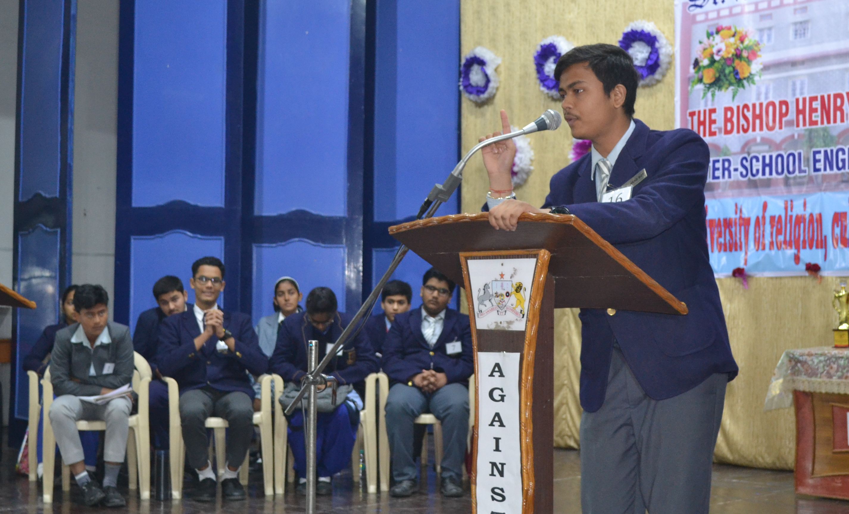 English Debat : बिशप हेनरी फोर्तुनातुस वाद विवाद प्रतियोगिता