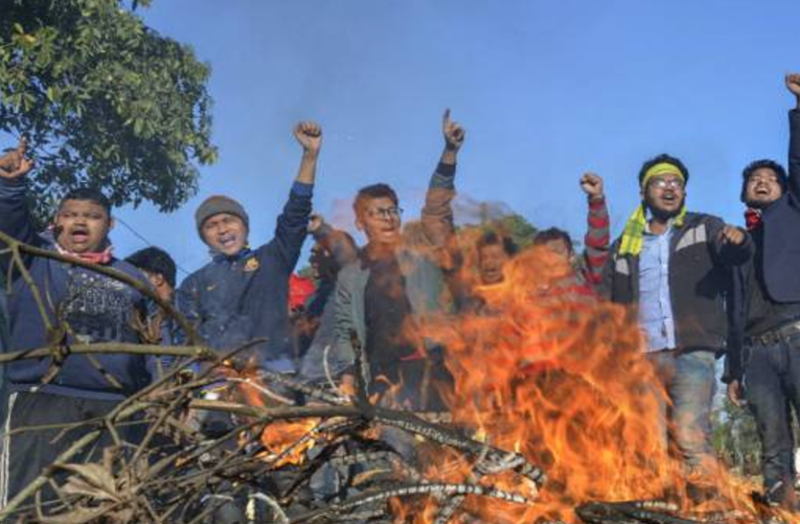 AASU करेगी विरोध सभाएं, तोड़फोड़ करने वालों को लेकर सरकार का बड़ा ऐलान