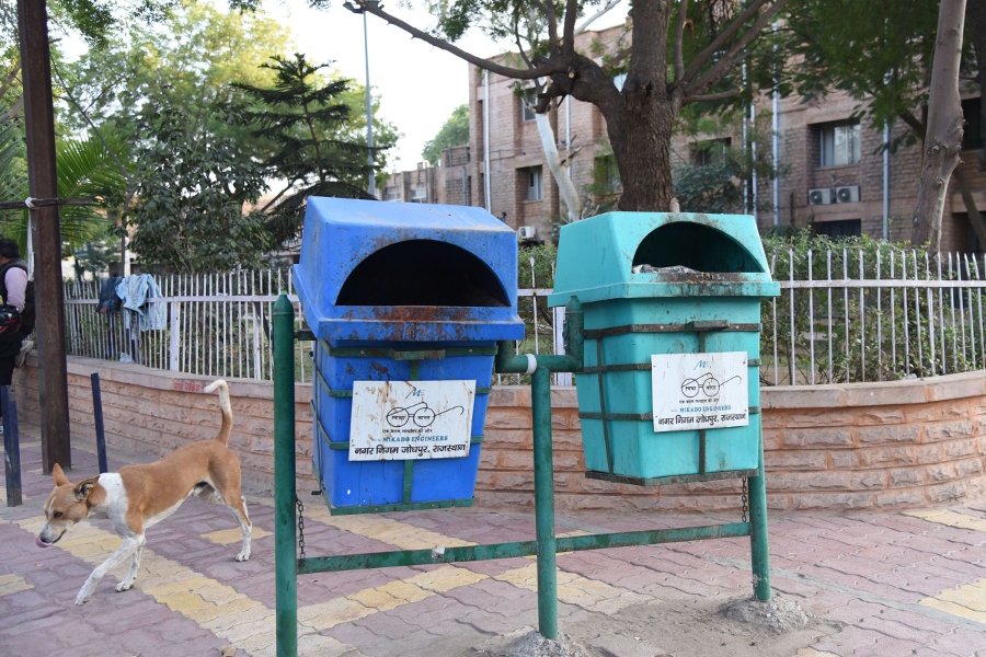 jodhpur nagar nigam installed litter bins for clean india mission