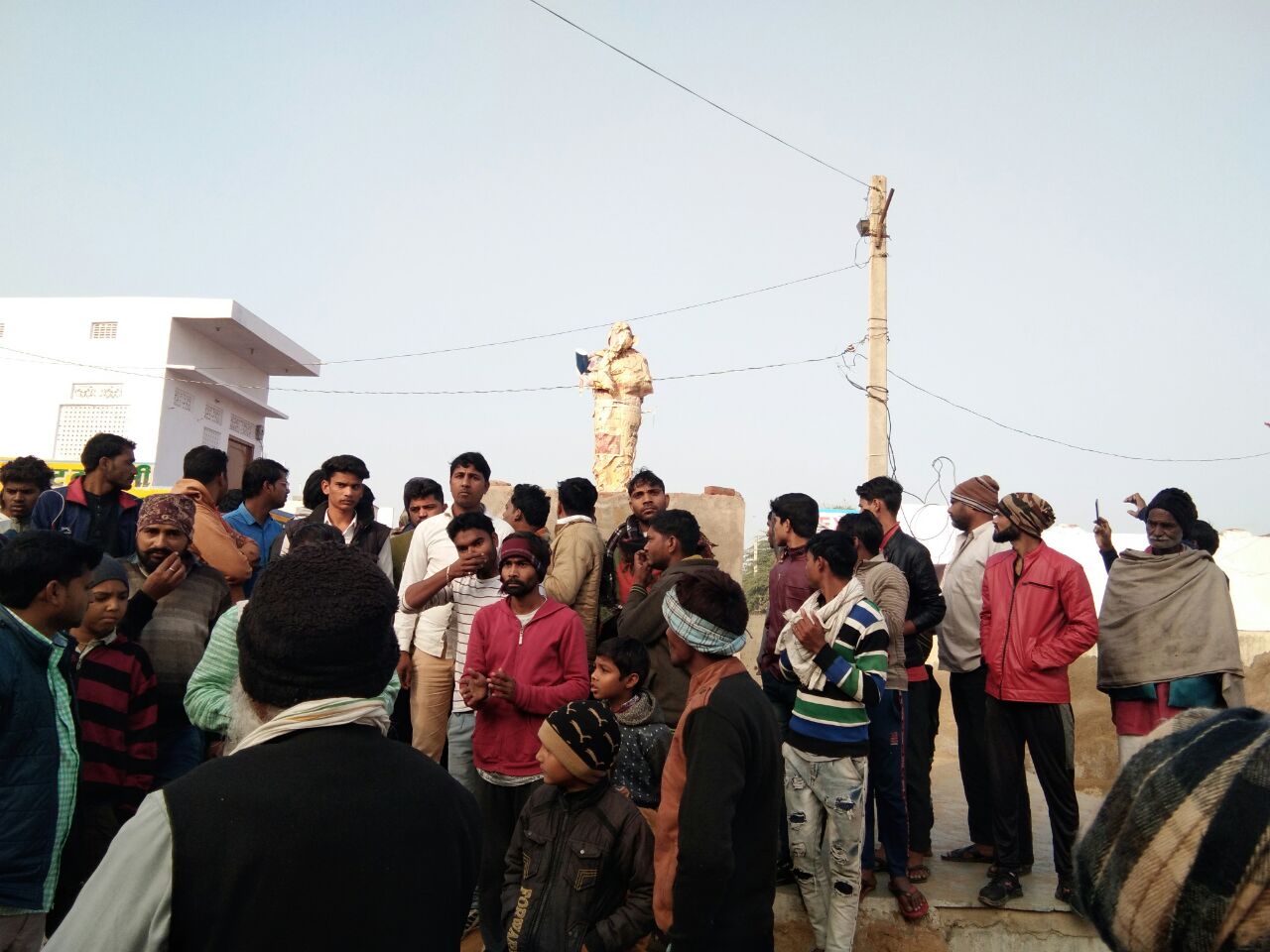 जयपुर जिले के पावटा में बाबा साहेब अंबेडकर प्रतिमा को किया खंडित, सर्व समाज के
लोगों में आक्रोश