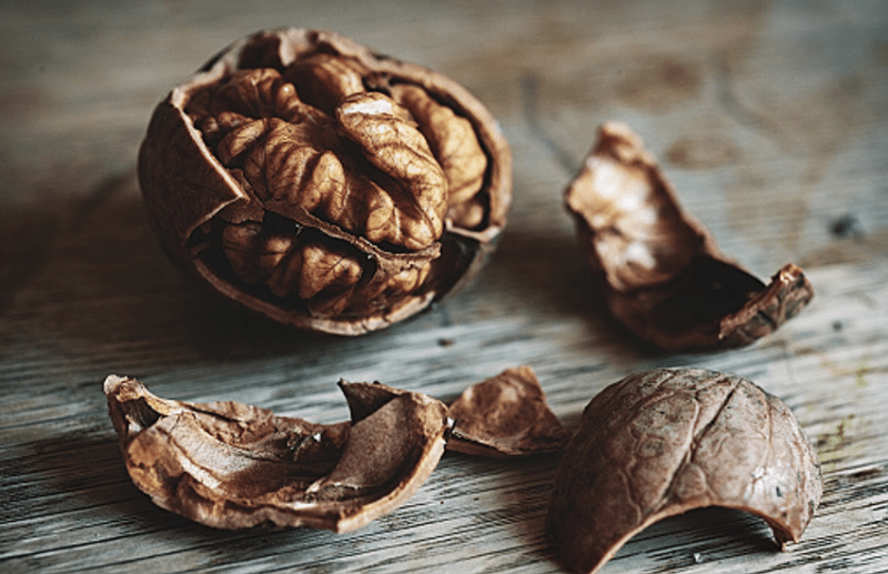Amazing Health benefits of walnuts in winter