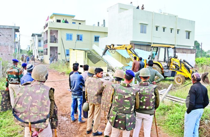 Minister stopped the action of Municipal Corporation by calling