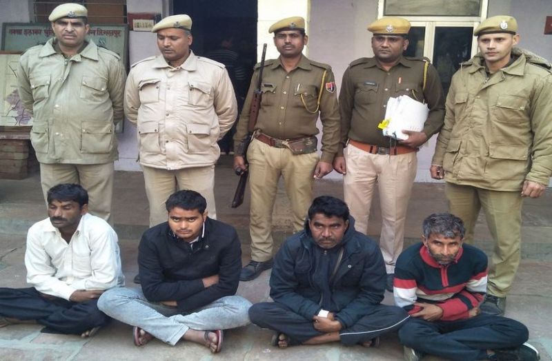 ठगों ने ऑनलाइन बेची चार करोड़ की कार, खरीददारों को टायर भी नहीं मिले