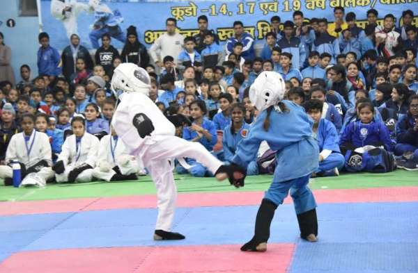 मप्र की गीतिका, रागिनी ने गोल्ड जीतकर खोला खाता