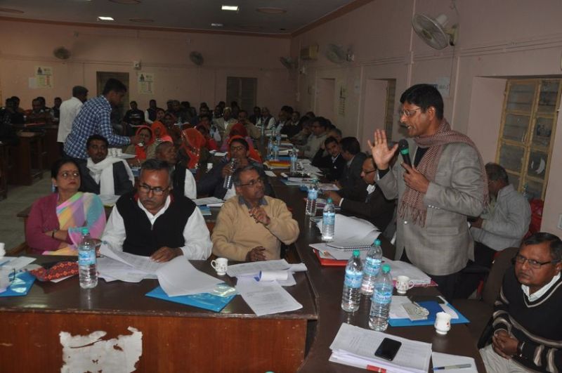 साधारण सभा में बिफरे जनप्रतिनिधि, बोले, अधिकारी कर रहे मनमानी