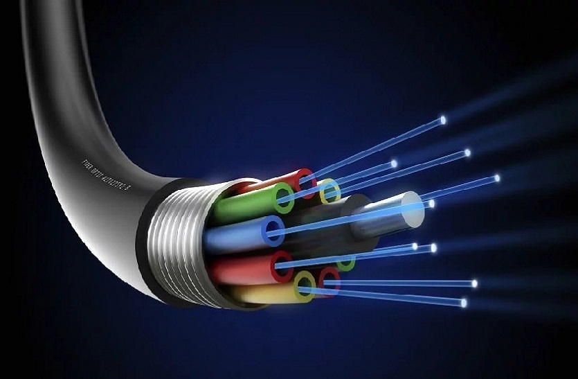 Free internet to 20 Lakh families, Kerala CM launches fibre optic network