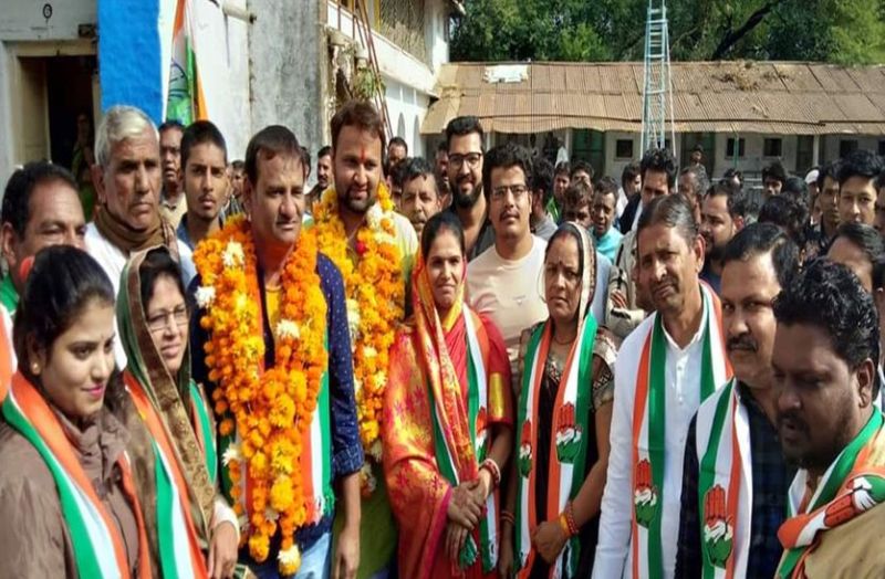 BJP loose in Madhya Prdesh here, Congress wins