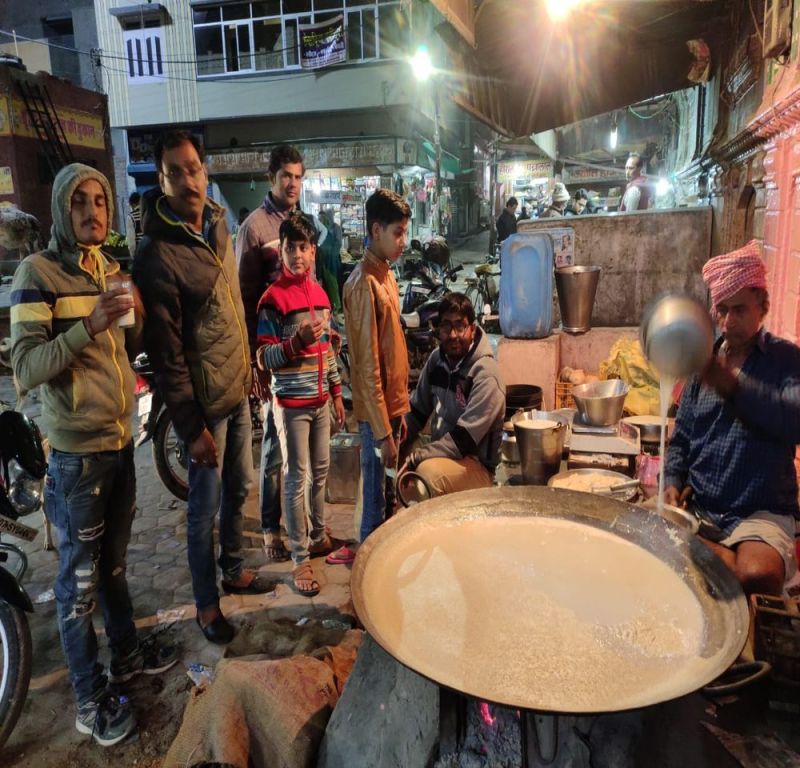 गुलाबी सर्दी और गर्मा-गर्म व्यंजनों का जायका