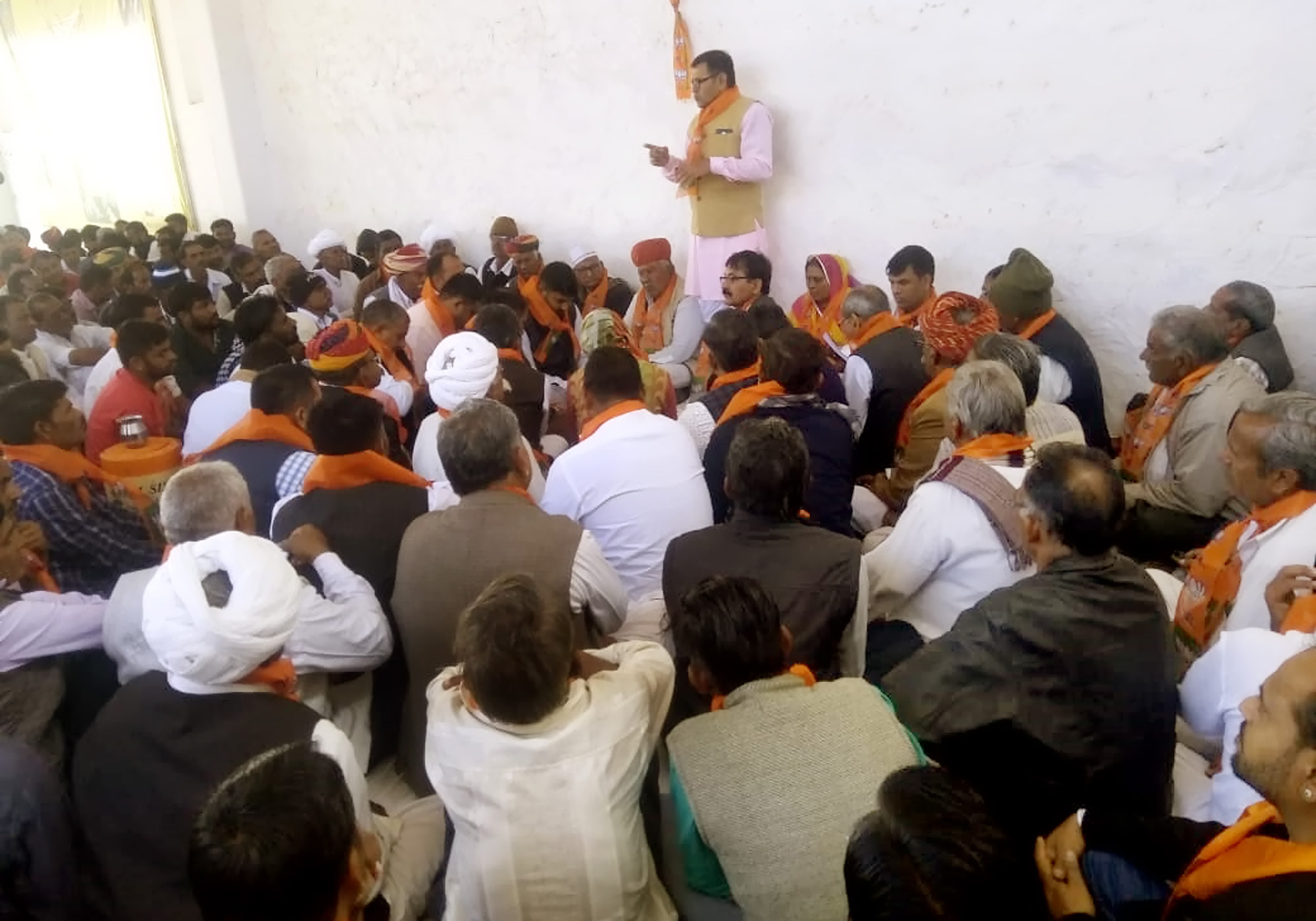 Uproar over the list of Mandal presidents in BJP meeting
