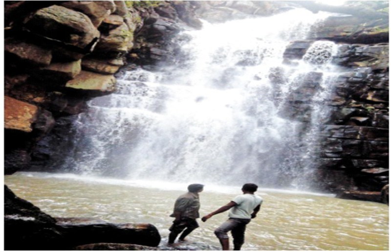 कच्चापाल जलप्रपात