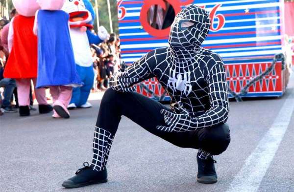 क्रिसमस एवं न्यू ईयर की धूम मची जयपुर मैं देखे तस्वीरें ...