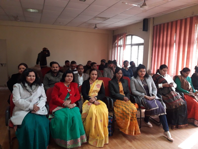 बेहतर परफॉर्मेंस के लिए सोशल मीडिया की लें मदद