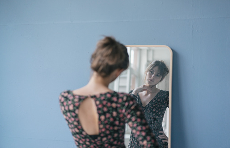 Body Dysmorphic Disorder: cause, symptoms and Treatment