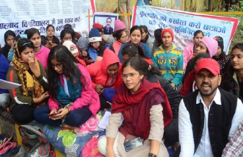 Threatened to throw acid on SP leader Richa Singh