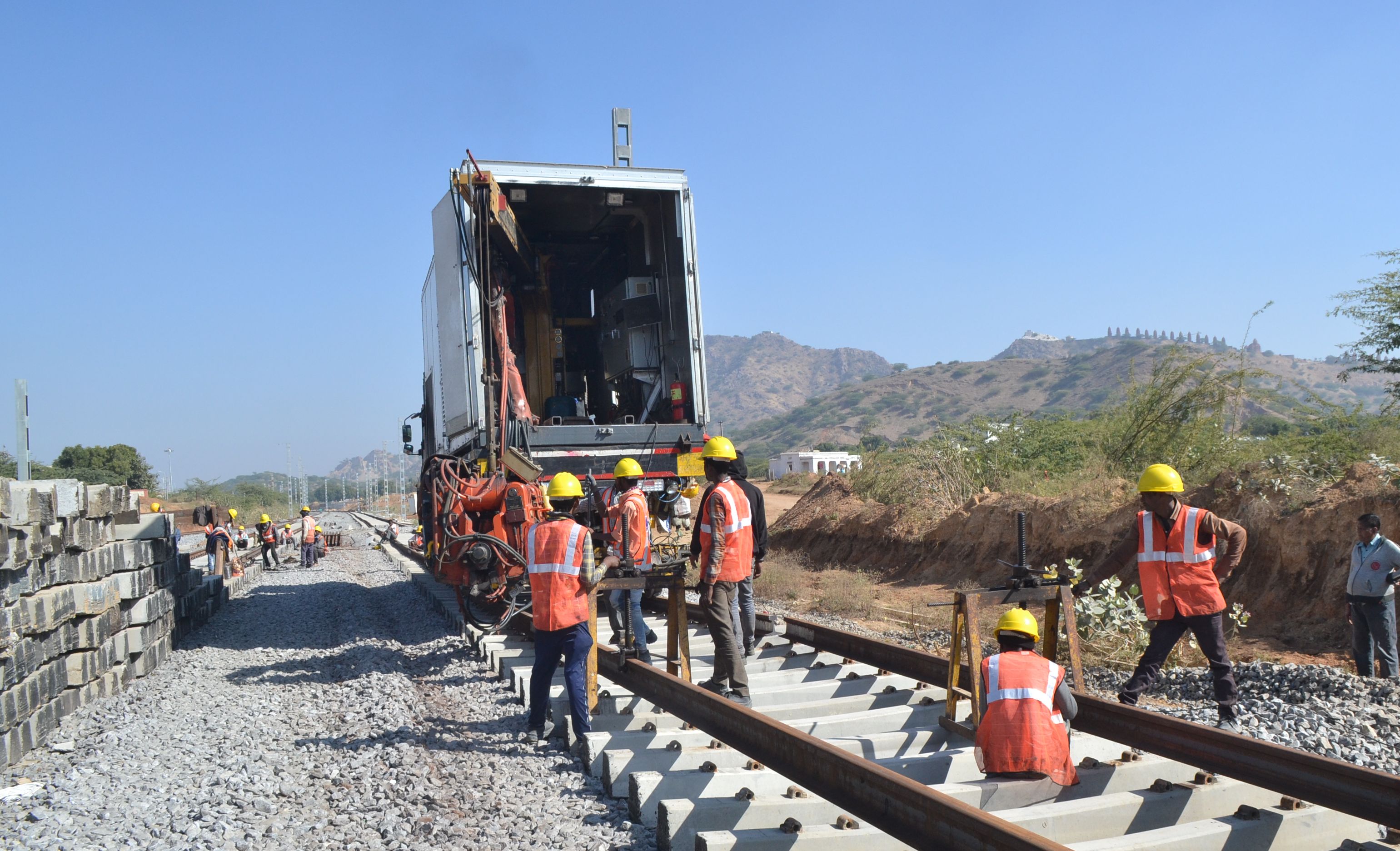 DFCC : अजमेर से दौड़ेगी यह मालगाड़ी तो व्यापारियों को होगा फायदा