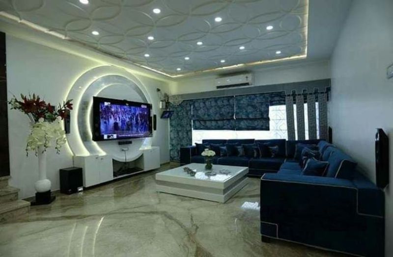 20 वर्ष से फरार तस्कर का वैभव देख चकित रह गए अफसर, विदेश में बैठकर ऐसे चलाता है करोड़ों का कारोबार