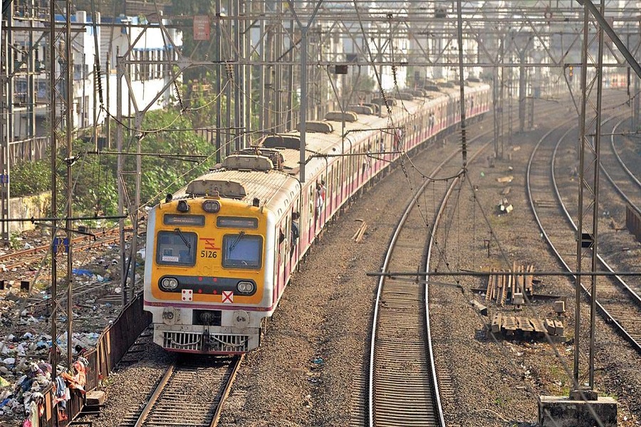 Mumbai-Local-Train