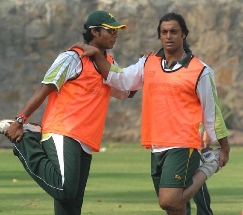akhtar_and_kaneria.jpeg