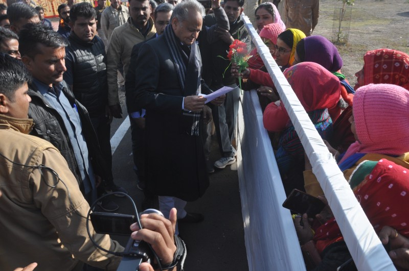 Special girdawari will be in locust affected areas