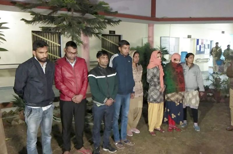 लाइब्रेरियन भर्ती परीक्षा: 'जय श्री कृष्णा' नाम से व्हाट्सएप ग्रुप बनाया, 2 घंटे पहले पेपर के साथ आंसर की डाली