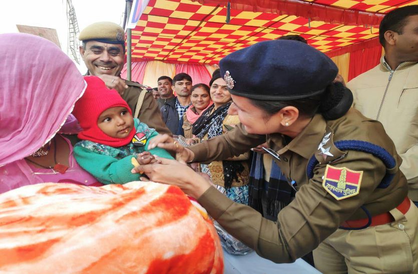 Good News: आप भी देखें पुलिस का ये चेहरा, खिल उठे लोगों के चेहरे