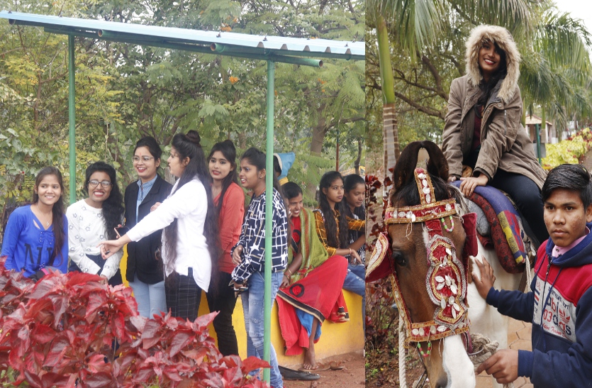 लोगों ने नववर्ष 20-20 का खास अंदाज में किया वेलकम, बारिश के बाद भी सेलीब्रेशन में डूबे रहे बच्चे व युवा, देखें वीडियो