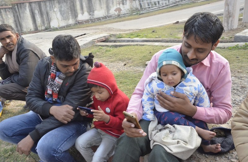 सावधान...शरीर के अंगों में खून और पानी को कम कर सकती है ठंड