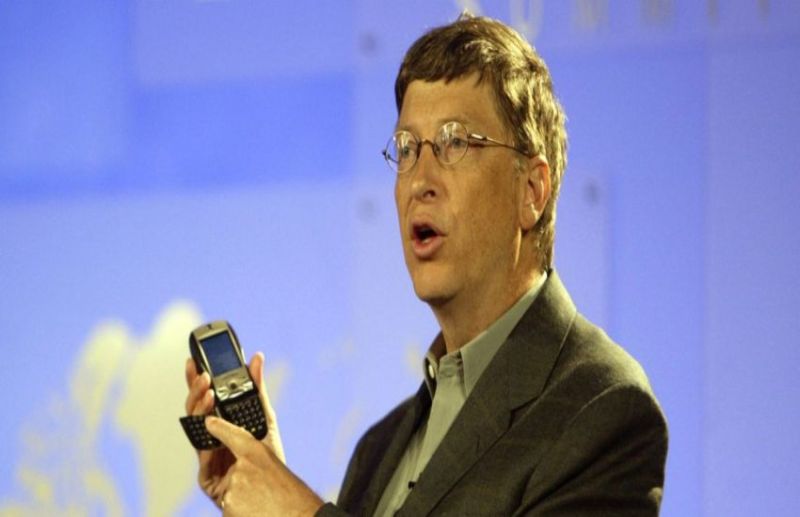 Bill Gates will give you Rs 36 lakh to create app for feature phone