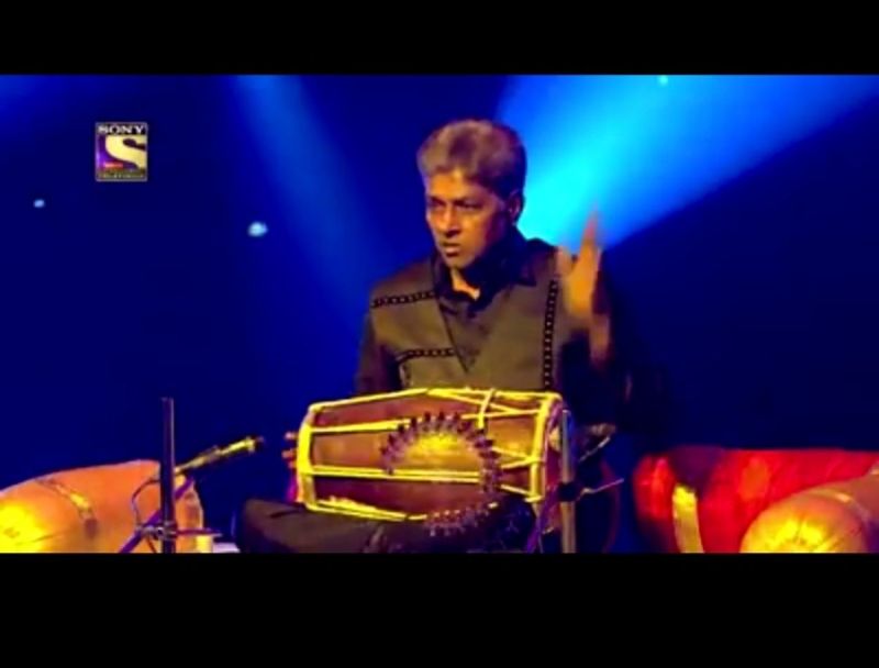 Roshan Ali of Bikaner to play in Indian Idol on Dholak today