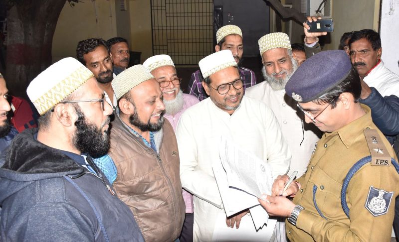 कलेक्टर-एसी को ज्ञापन देकर बोहरा समाज ने कार्रवाई की मांग