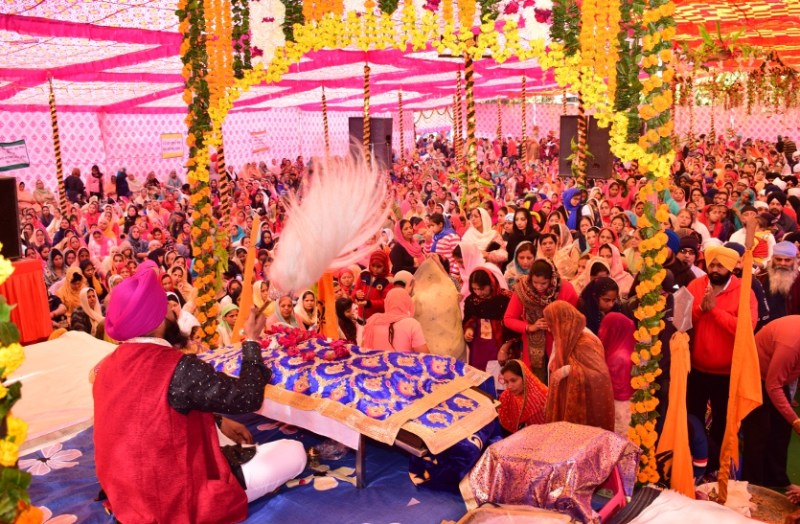 वाहो वाहो गुरु गोबिंद सिंह आपे गुरु चेला...