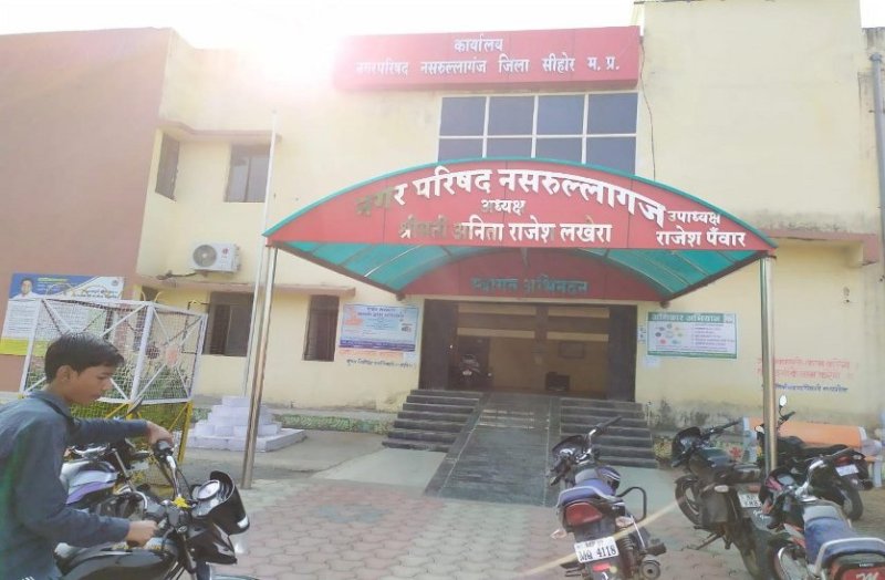 प्रभारी मंत्री के आदेश पर कलेक्टर ने सीएमओ को लिखा एफआईआर के लिए पत्र