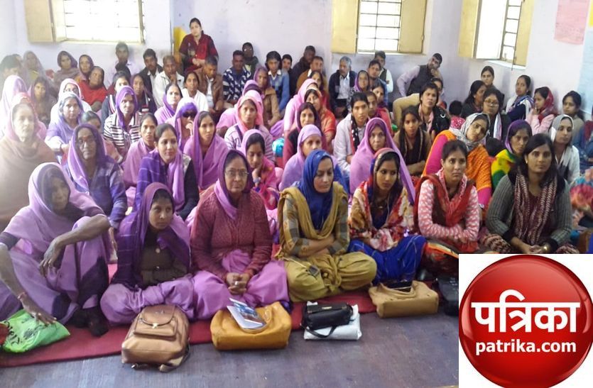 पांचों ब्लॉक पर प्रशिक्षण शुरू : आंगनबाड़ी कार्यकर्ता व मेंटोर टीचर से समन्वय बनाकर कार्य करने का आह्वान