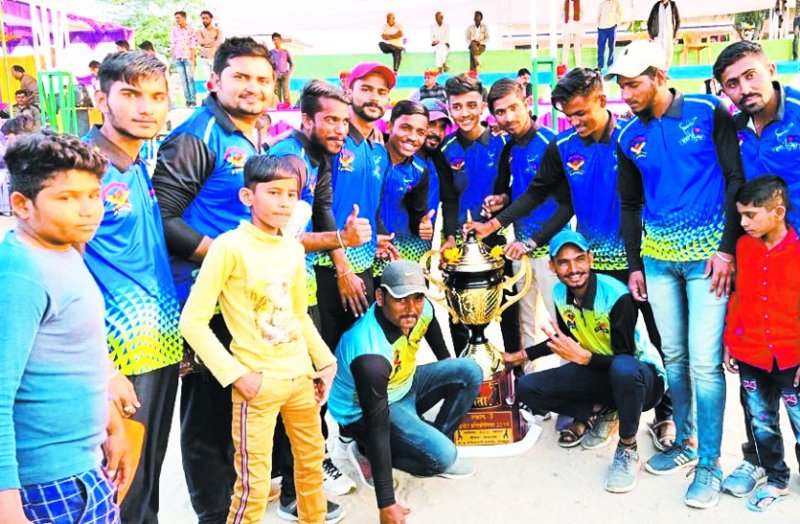 Cricket competition concluded in Pachpadra, winning team awarded