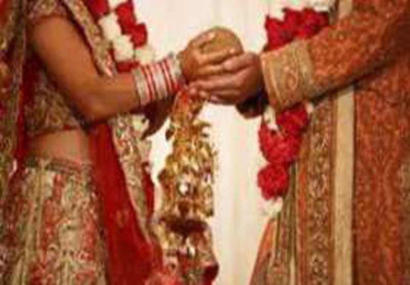 रायपुर के दहेज लोभी सास-ससुर बोले- 5 लाख लेकर आओ, नहीं तो बेटे की करा देंगे दूसरी शादी, धक्के मारकर निकाला