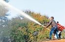 चार दमकलों व 50 ट्रैक्ट्ररों ने चार घंटे तक किया स्प्रे