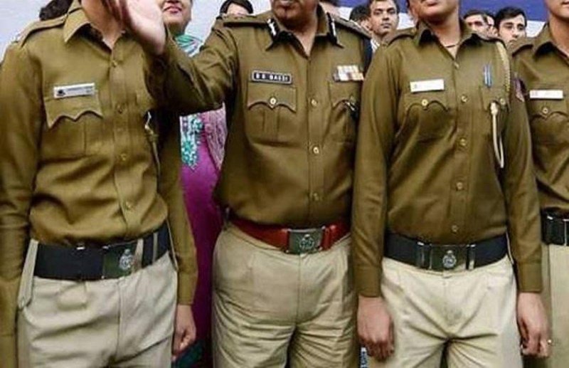 आबकारी मंत्री को ब्लैकमेल करने वाले को पकडऩे वाली टीम पर गिरी गाज, हेड कांस्टेबल सहित दो लाइन हाजिर