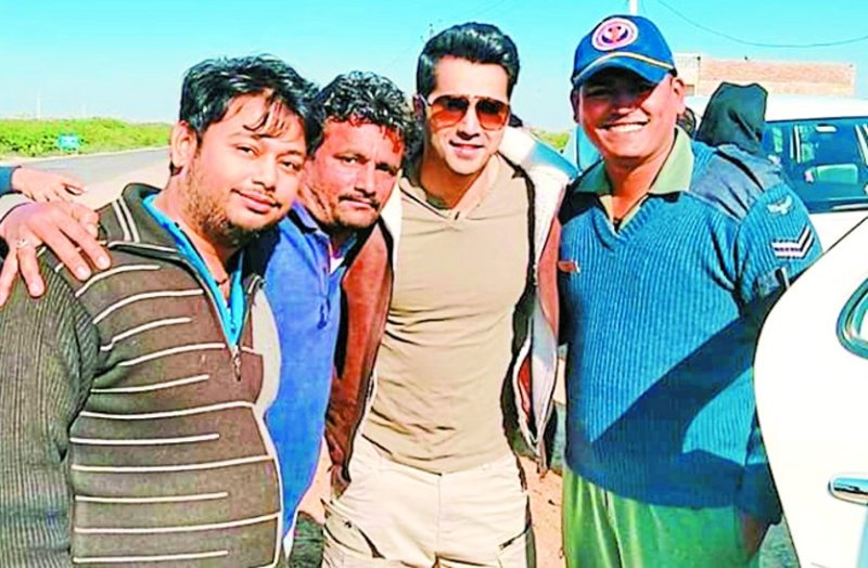 Varun Dhawan reached Barmer