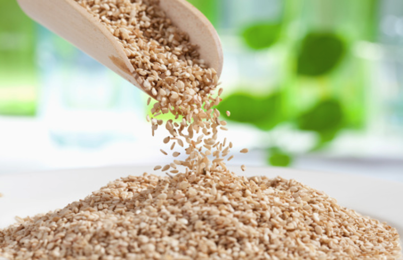 Sesame Benefits: बहुत गुणकारी हाेता है तिल, सेहत काे हाेते हैं ये फायदे